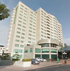 該男子殺人後,竟把死者全身財物偷去,利用信用卡到台中租酒店。
