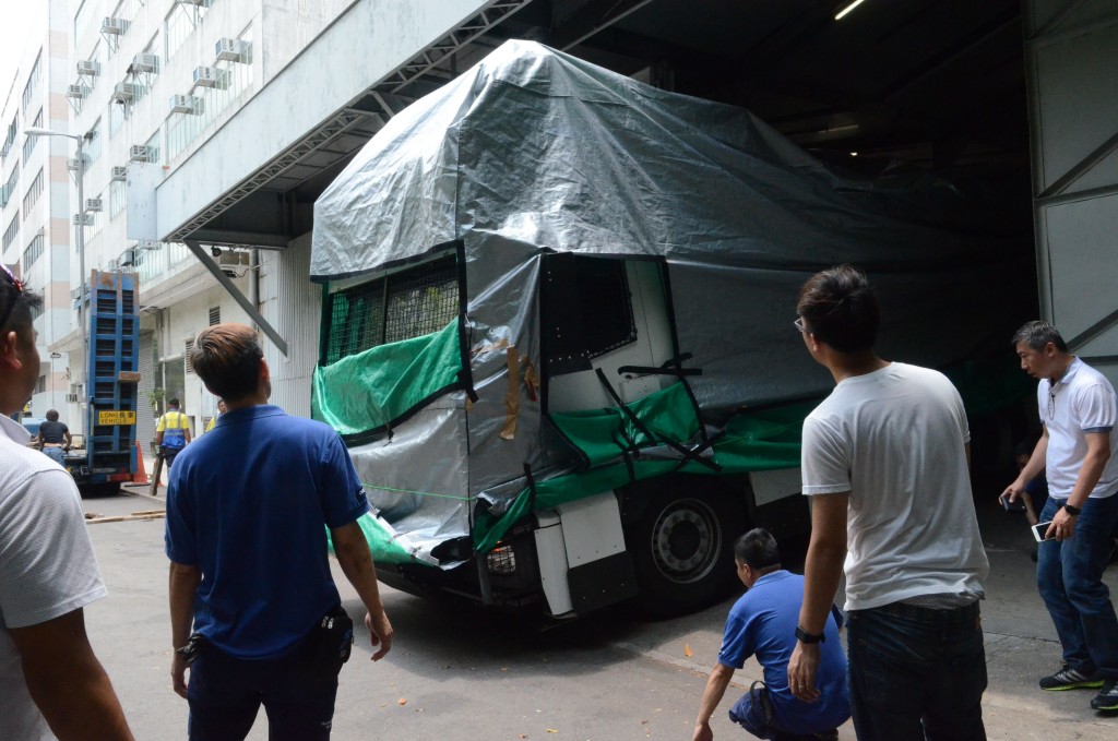 首輛「水炮車」今日已經抵港。蔡楚輝攝