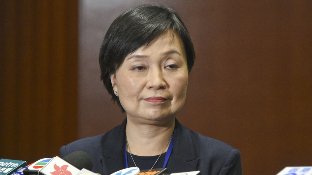 蔡若蓮指,教育局會審慎研究教育人員專業操守議會發展方向。資料圖片