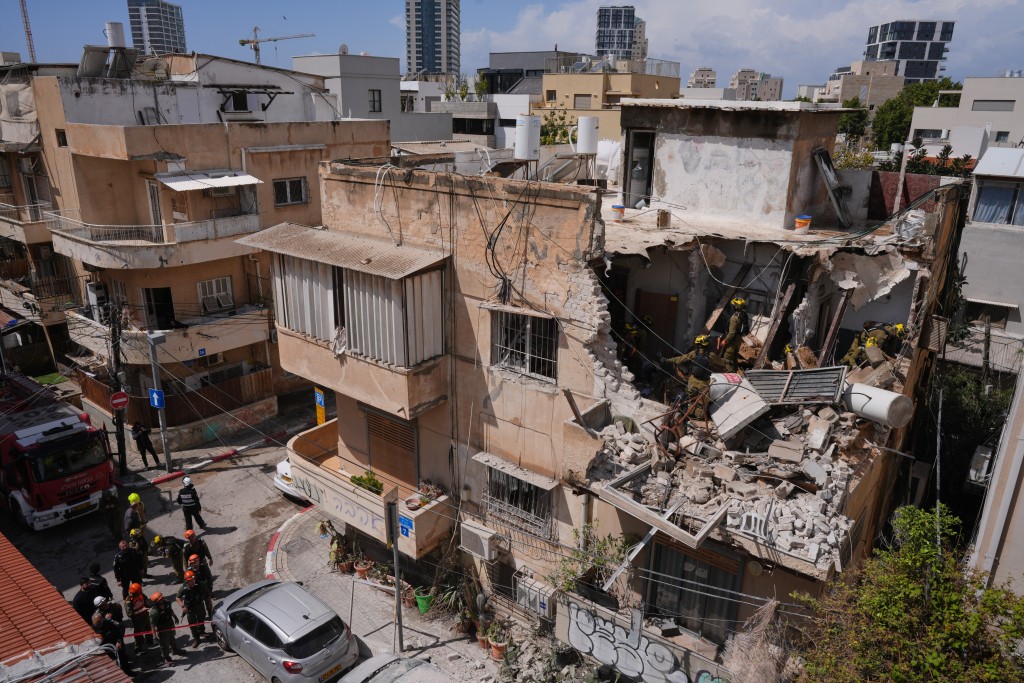 特朗普指，美伊的停火谈判磋商自上周六晚开始，并进展得「非常激烈」。美联社