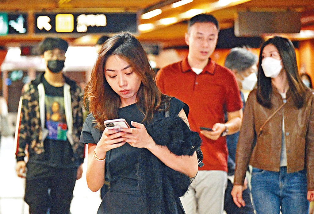 口罩令已於本月1日撤銷，暫時未見新冠疫情有反彈象。