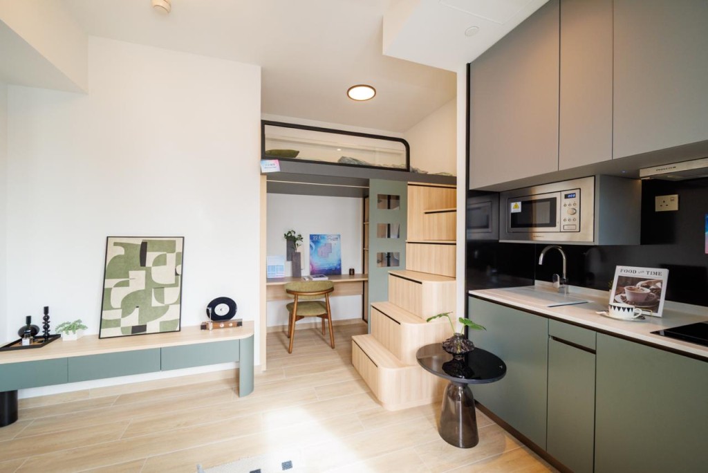 22樓E室,面積為223方呎,同屬開放式戶。 22樓E室,面積為223方呎,同屬開放式戶。