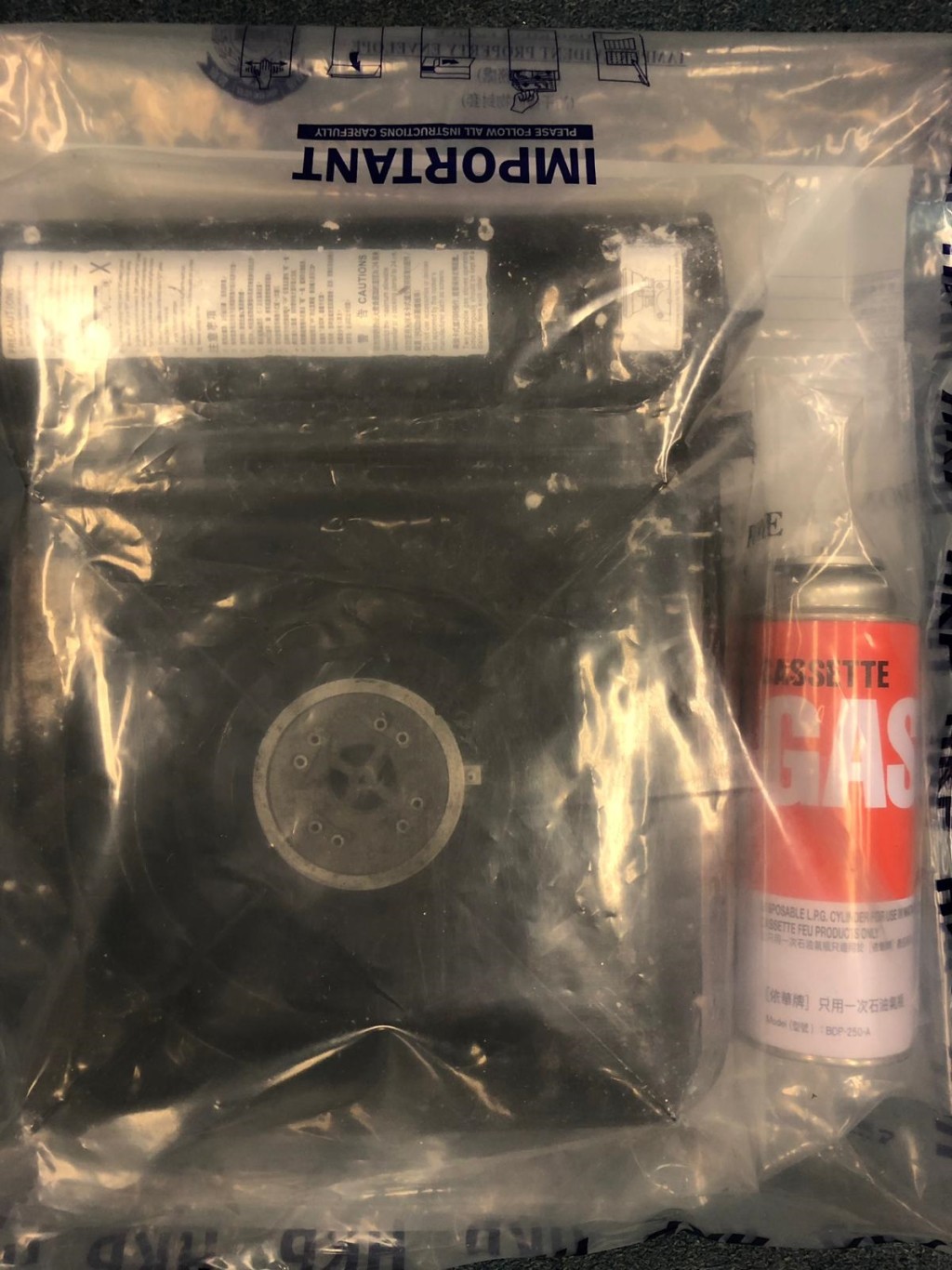 懷疑製毒及毒品包裝工具。　警方圖片
