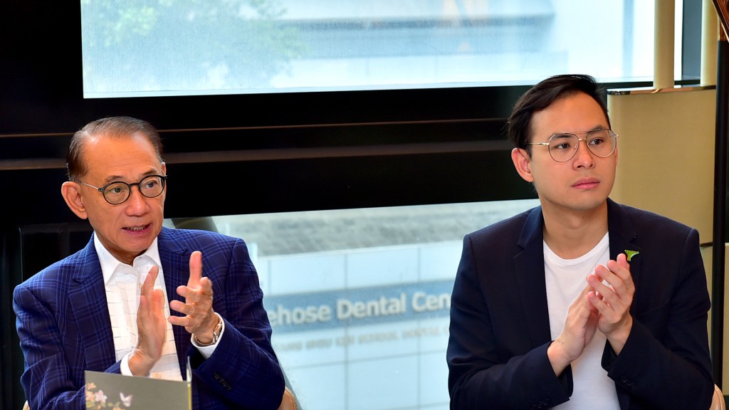 《怒火》香港和內地票房成績理由，楊受成和兒子楊政龍出席慶功。