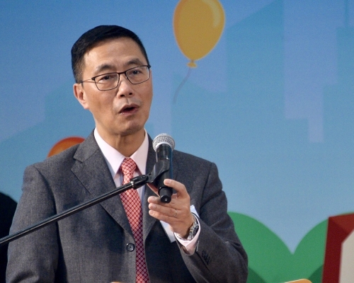 楊潤雄指,將投訴的相關資料轉介到學校,並不代表將事情交由學校處理。資料圖片