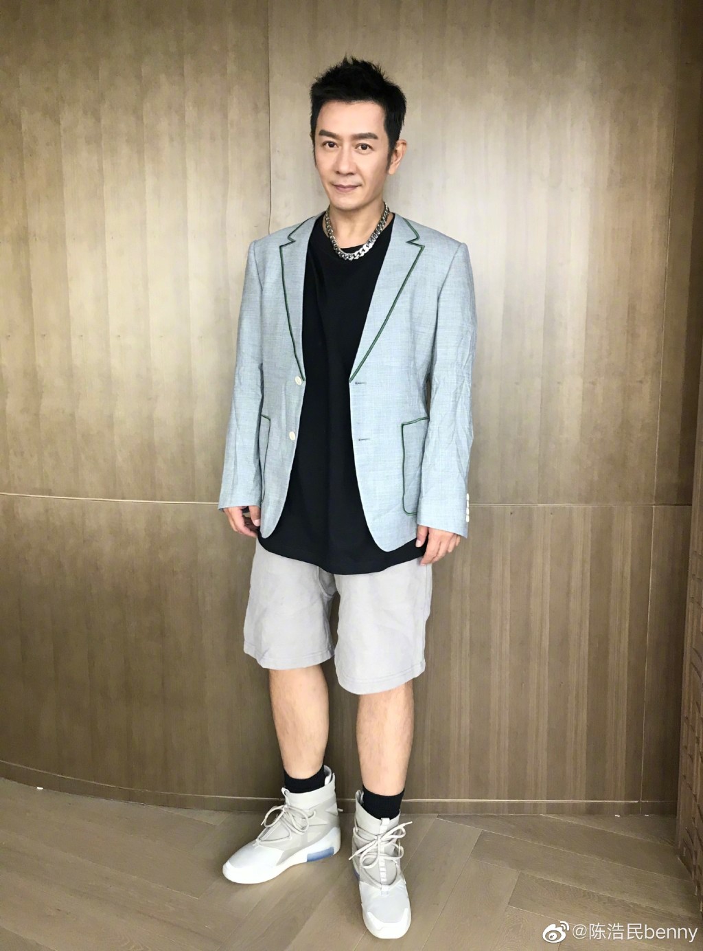 近年陳浩民主力在內地搵食。