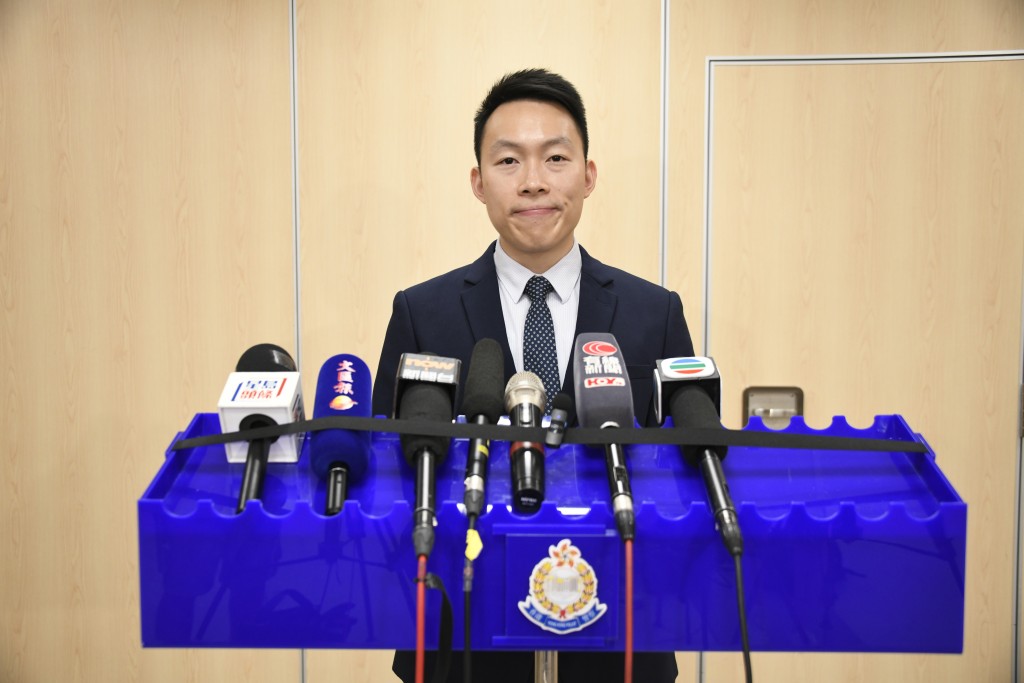 黃大仙警區刑事調查第四隊偵緝督察陳明傑講述案情。楊偉亨攝