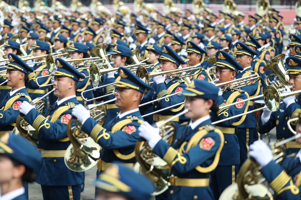 中國人民解放軍聯合軍樂團在進行訓練。中新社 中國人民解放軍聯合軍樂團在進行訓練。中新社
