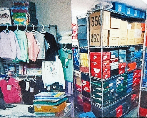 海關查獲兩處冒牌貨品貯存倉。