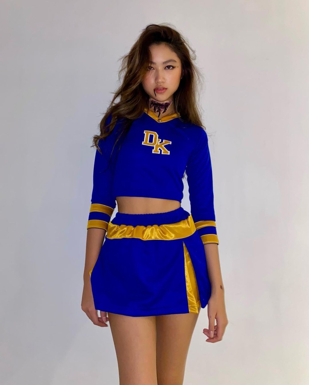 Ella嘴角加上血絲，都不覺得恐怖。