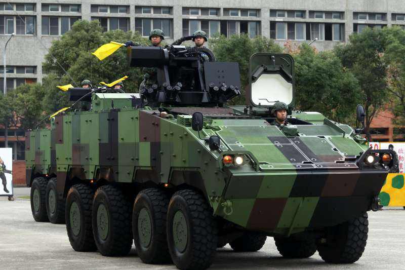 台北总统府宪兵拥有云豹装甲车。