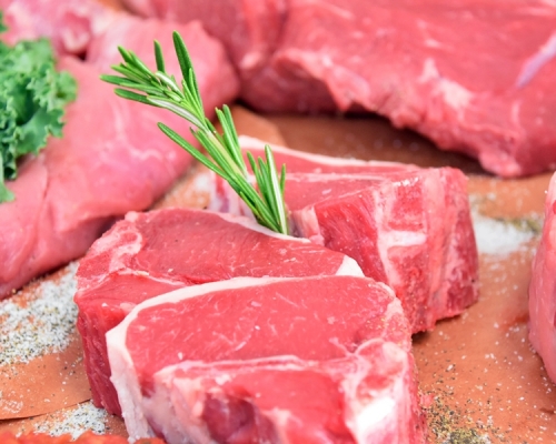 跑馬地一間新鮮糧食店的新鮮豬肉被驗出防腐劑二氧化硫。unsplash圖片（示意圖）