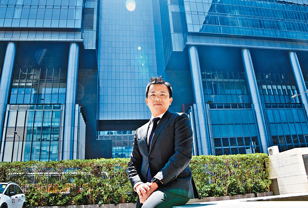 何啟聰認為，市場早前對中東戰事看法太樂觀，其對國際油價影響也比預期大。