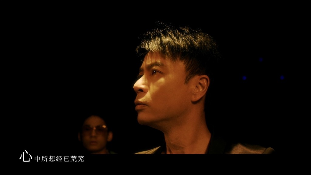 克勤的新歌大玩復古情懷。