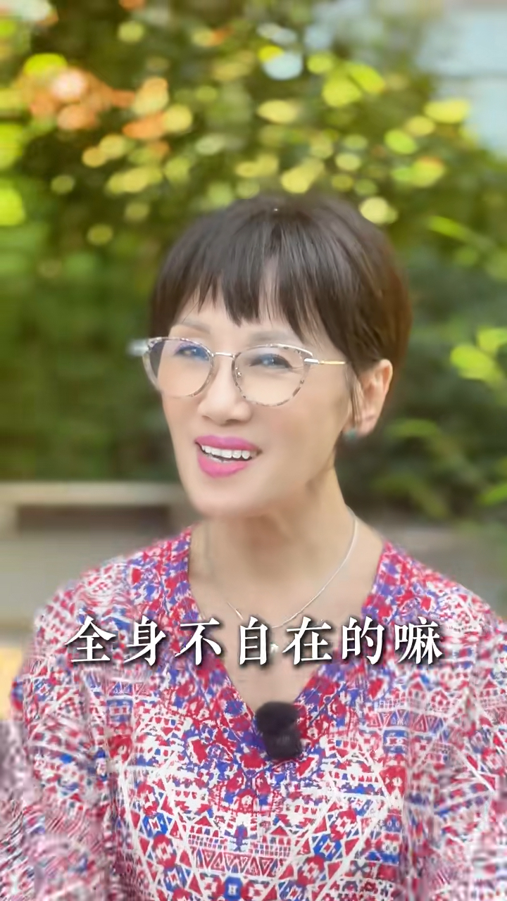 韓馬利指自己帶不夠錢「周身唔舒服」。