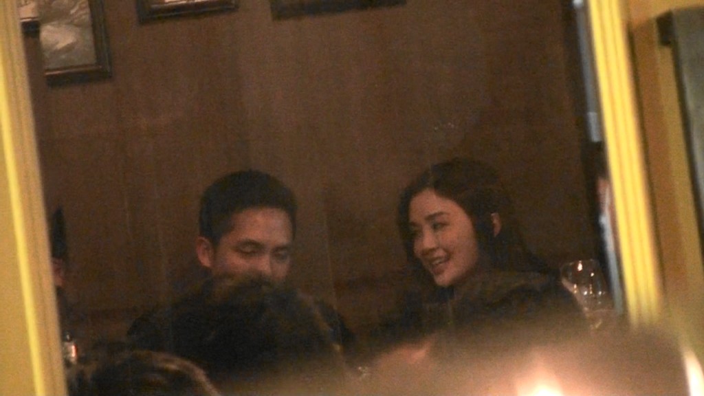 阿Sa忙极都抽空同男友拍拖见面。