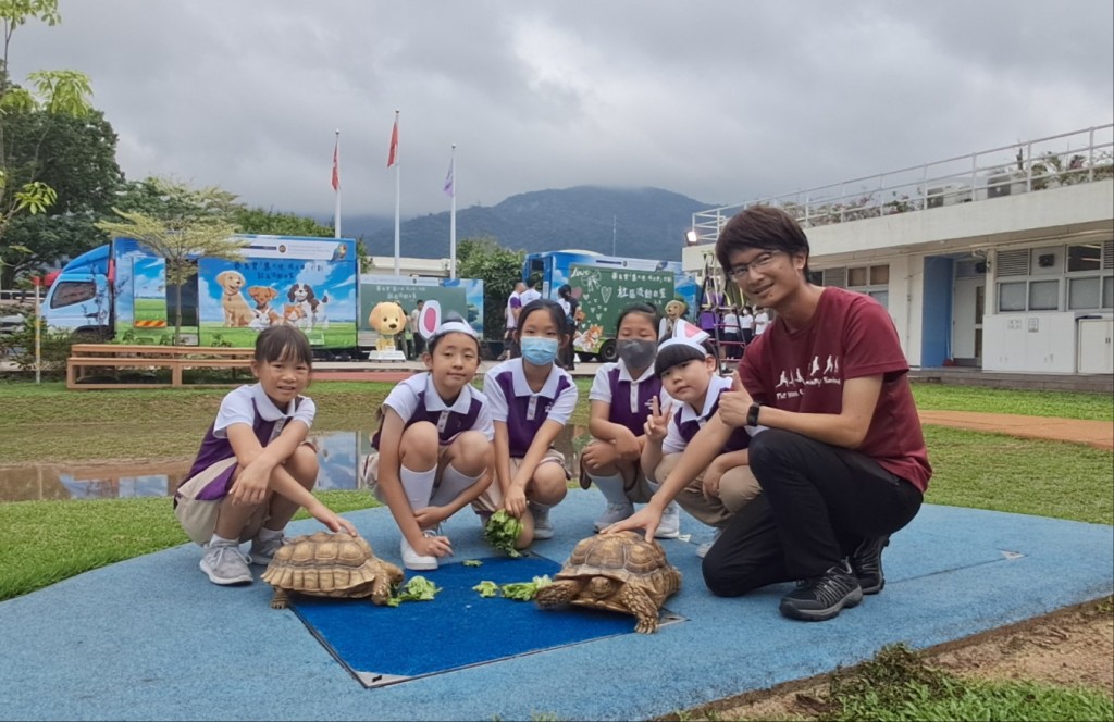 陳家珮認為推動寵物友善社區是社會繼續發展的「必然方向」。 陳家珮認為推動寵物友善社區是社會繼續發展的「必然方向」。