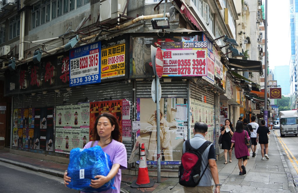 本港疫后经济复苏速度未如理想，吉铺处处。（资料图片）