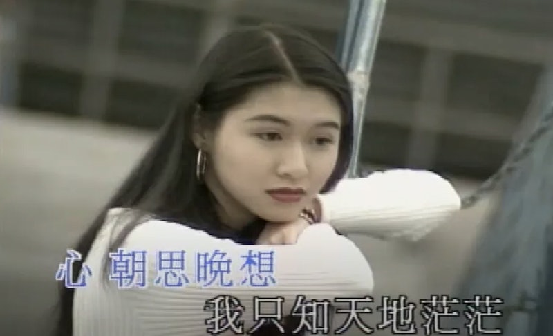Monique於90年代獲邀她拍劉德華MV的導演推薦加入有線電視。 Monique於90年代獲邀她拍劉德華MV的導演推薦加入有線電視。