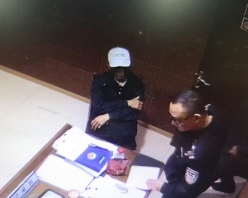 內地一名男子為坐高鐵逃票，用假證坐車被警方查獲，被處以行政拘留5日的處罰。 網上圖片
