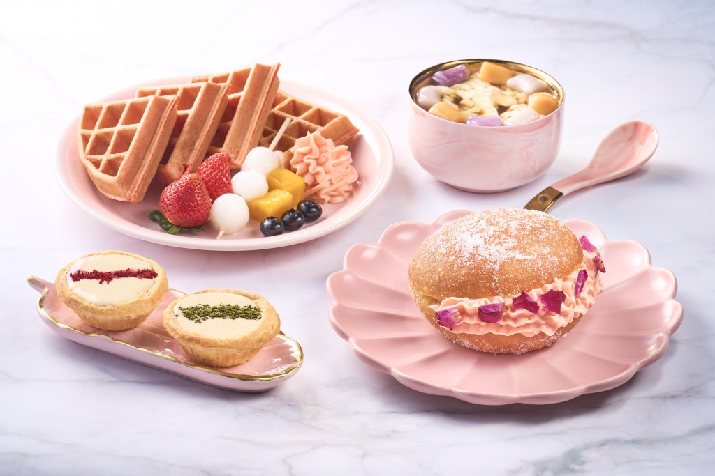 「莎莎美妝專區」呈獻購物優惠、指定場畔飲食櫃位推出期間限定主題美食。 「莎莎美妝專區」呈獻購物優惠、指定場畔飲食櫃位推出期間限定主題美食。