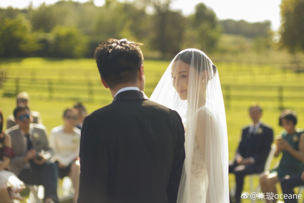 2018年嫁予内地一名富二代Vincent，在比利时举行婚宴。  ​
