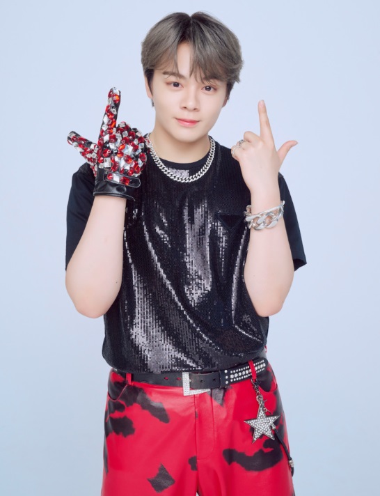 JO1成員鶴房汐恩6月因涉線上非法賭博被捕。