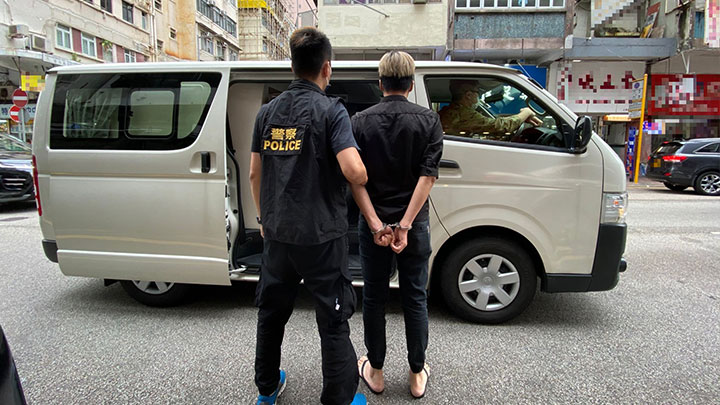 警方拘捕一名46歲姓曾本地男子。警方提供