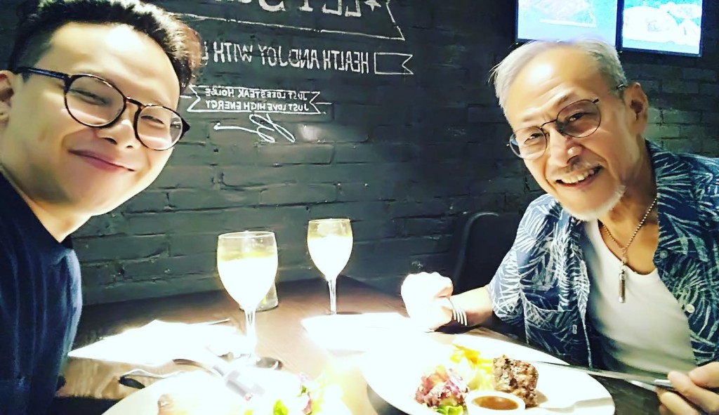 棠哥每年生日,兒子黃榮璋都會同爸爸撐枱腳。