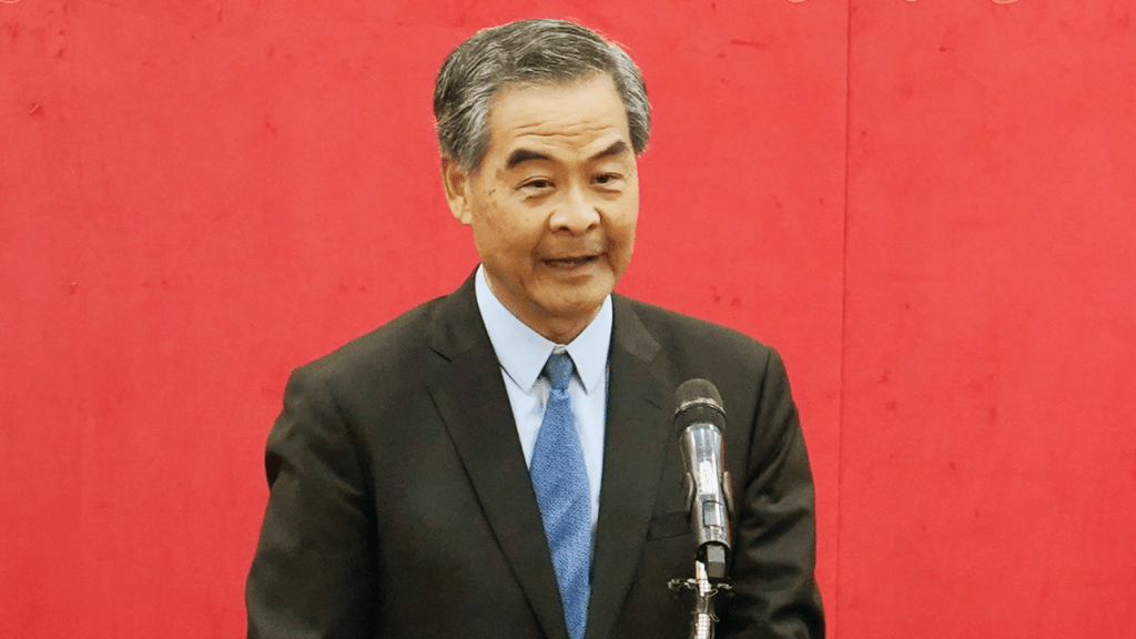 梁振英指本港要提防有人以網上平台作出危害國家安全的言行。資料圖片