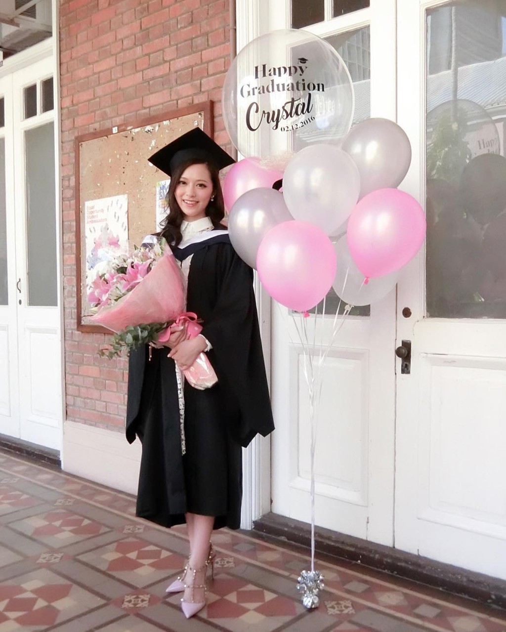 馮盈盈2016年從港大食物及營養學系畢業。