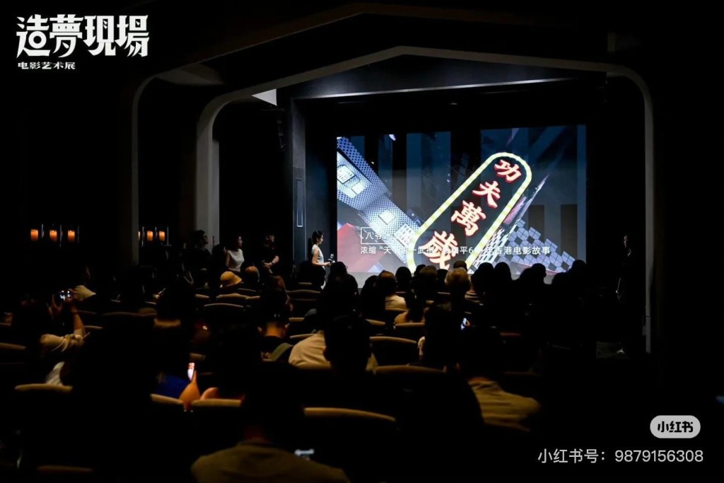 袁和平近日在上海舉辦電影藝術展。 袁和平近日在上海舉辦電影藝術展。