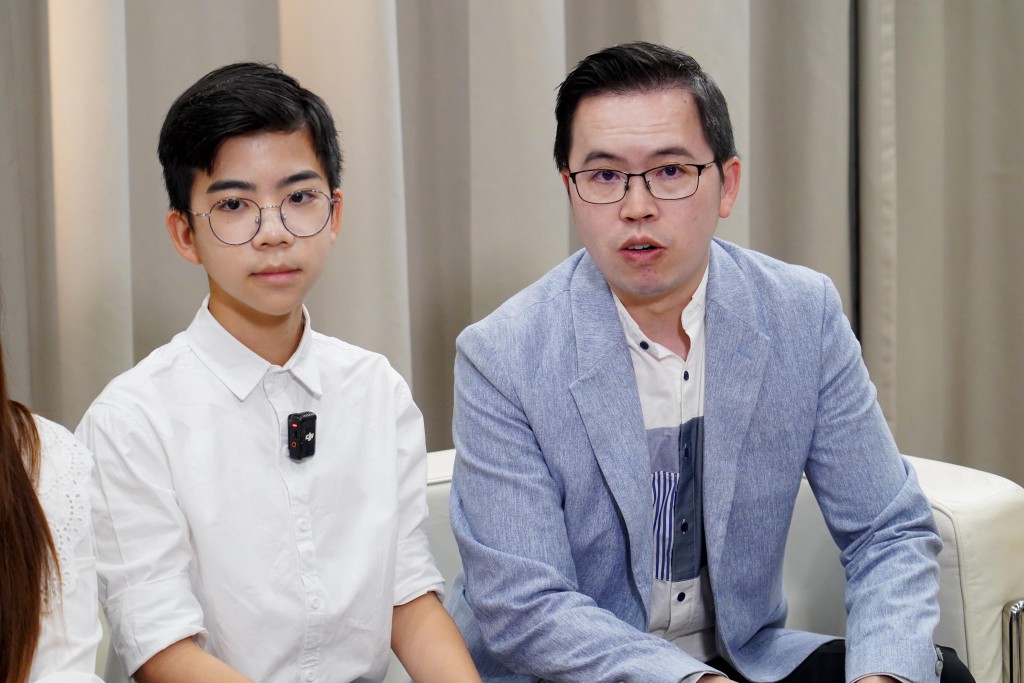 培育小孩方面，黎生強調恩威並施，一方面教導他不能超越底線，另一方面要用心聆聽需要。