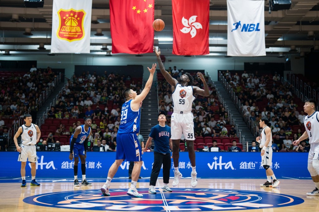 首位加盟 WCBA 的中国香港女子篮球队代表、Red Bull 运动员李祉均担任开球礼嘉宾。 公关图片