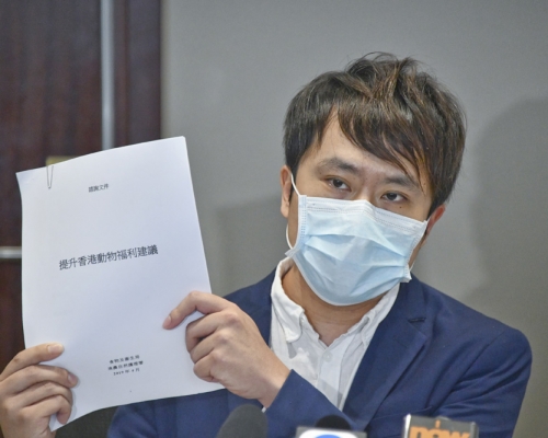 鄺俊宇擬提私人草案打擊虐待動物行為。 資料圖片