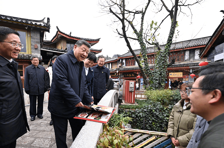 習近平在雲南麗江市考察調研。 新華社