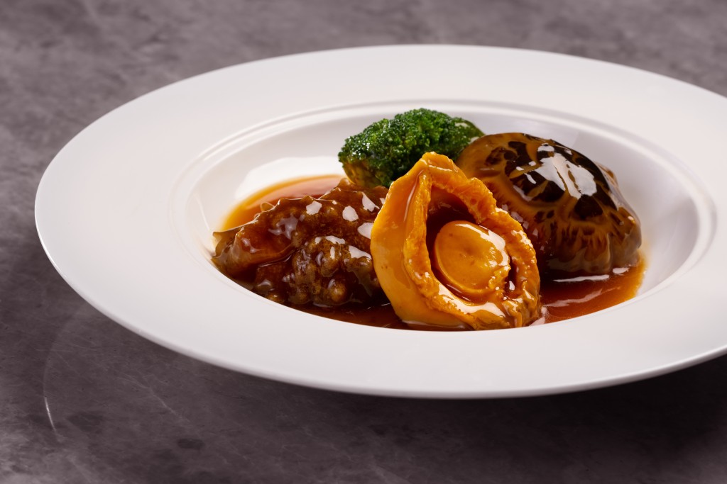 原隻鮑魚海參拼花菇