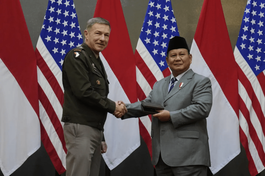 報道指，郵件涵蓋「高敏感」訊息，包括美國陸軍參謀長麥康維爾將軍及代表團5月訪問印尼的行程。AP