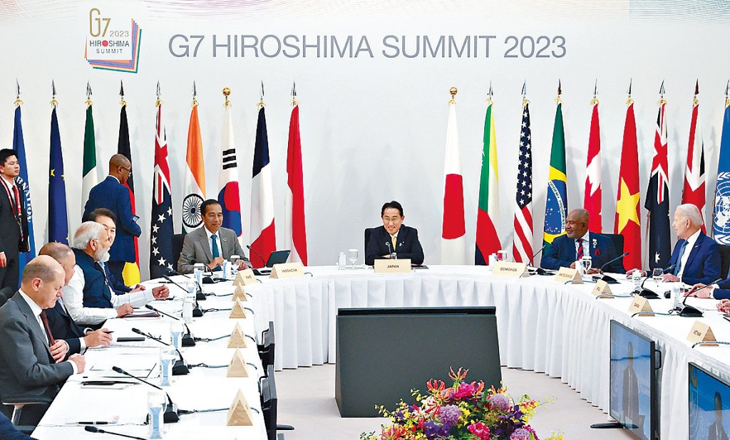 美國總統拜登出席G7峰會,與日本首相及印尼總統會面。