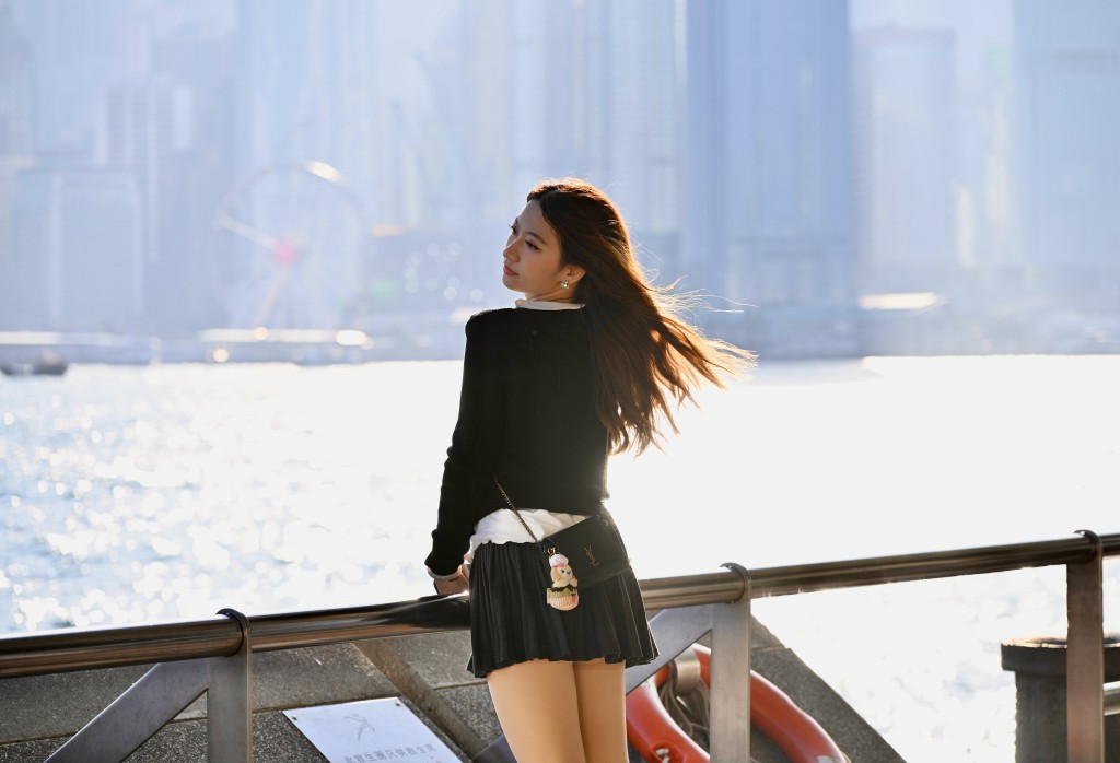 周日(25日)及周一(26日)氣溫進一步回暖，最低氣溫約有16度。資料圖片