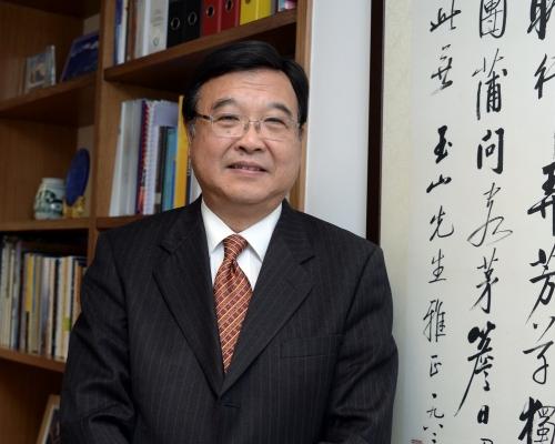 公開大學黃玉山稱反對任何暴力。資料圖片