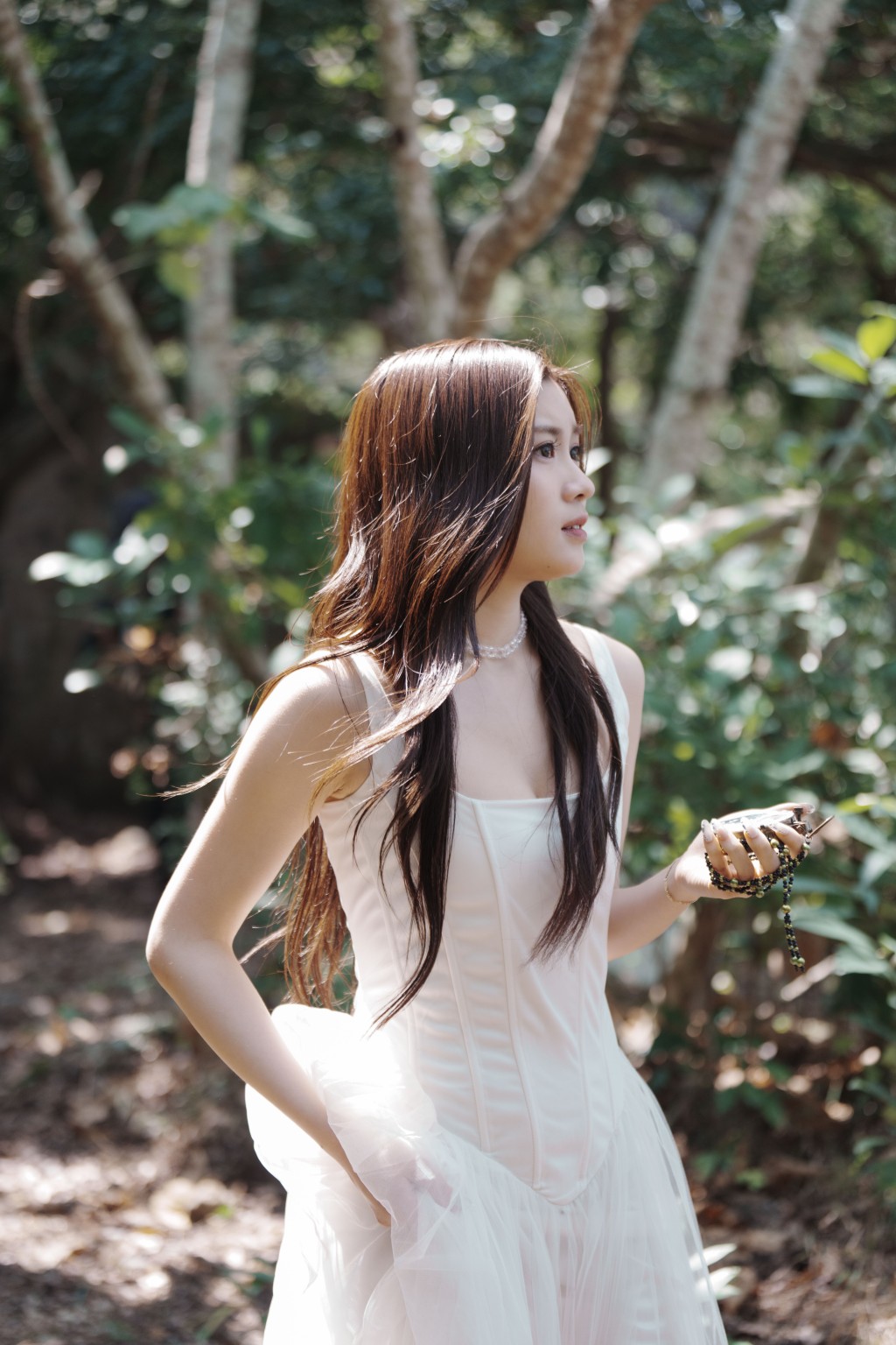 新歌以愛情故事作包裝,帶出面對所有關係。 新歌以愛情故事作包裝,帶出面對所有關係。