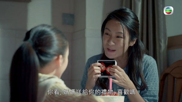 李焯宁近年都有拍剧，在《家族荣耀》中饰演李彩华妈妈。