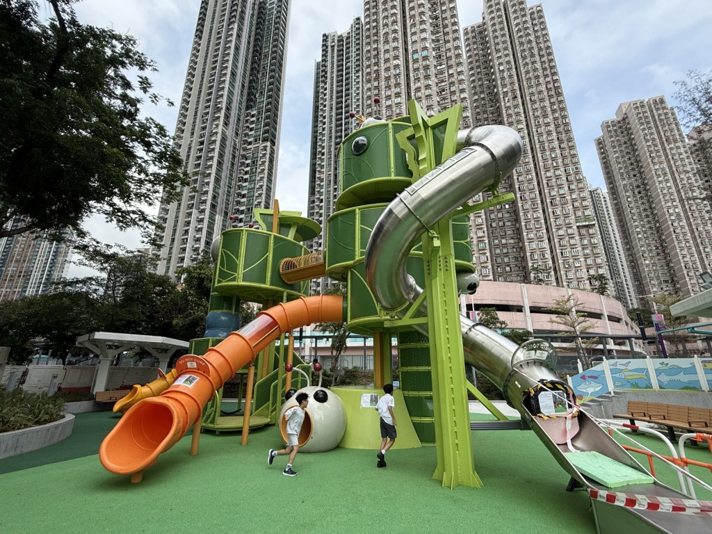 荃灣免費遊樂場3:荃灣海濱公園遊樂場 荃灣免費遊樂場3:荃灣海濱公園遊樂場