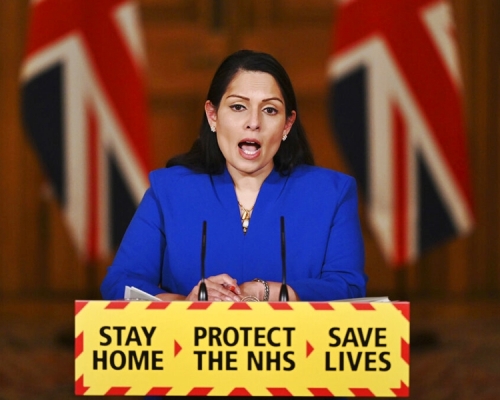 英國內政大臣彭黛玲呼籲民眾應遵守抗疫措施。AP圖片