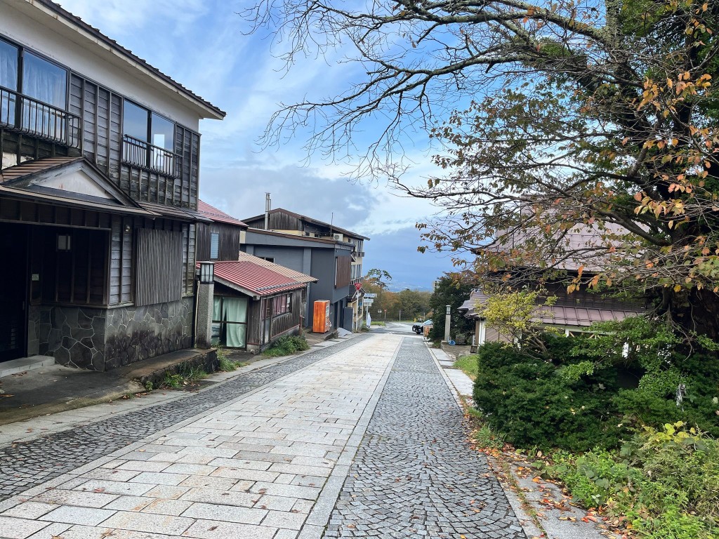 大山現場風景如畫，仿如在仙景中生活。黃子龍攝