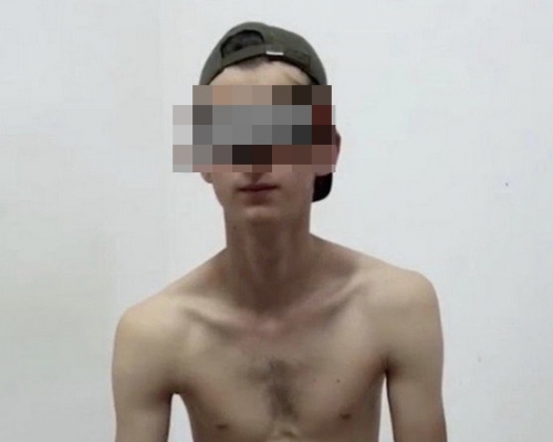 青年在影片中承認自己是網上頻道主持人塔索卡耶夫。網圖