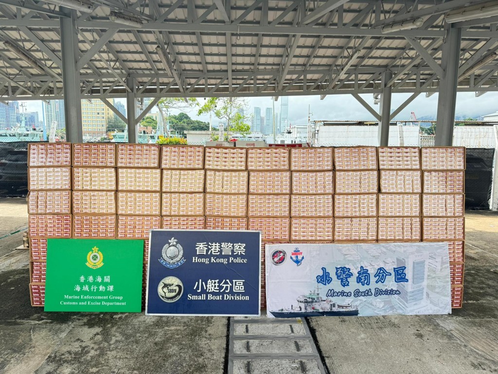 人員共檢獲約719萬支懷疑私煙，估計總市值約3236萬元。