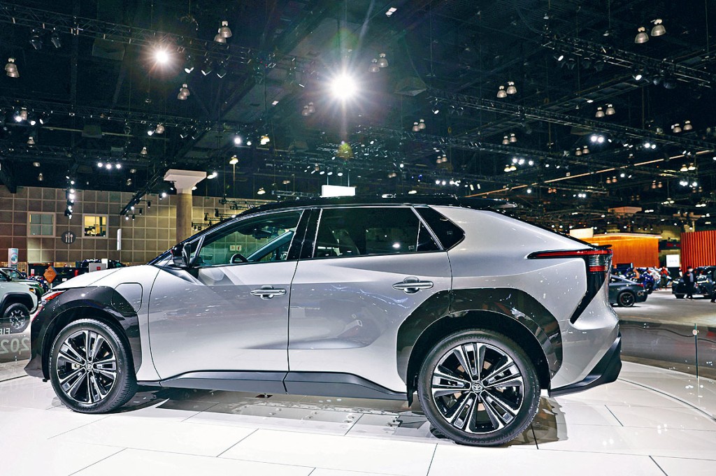 豐田bZ4X全電動SUV。