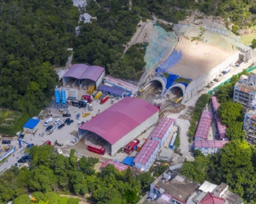 石景山隧道工地。資料圖片